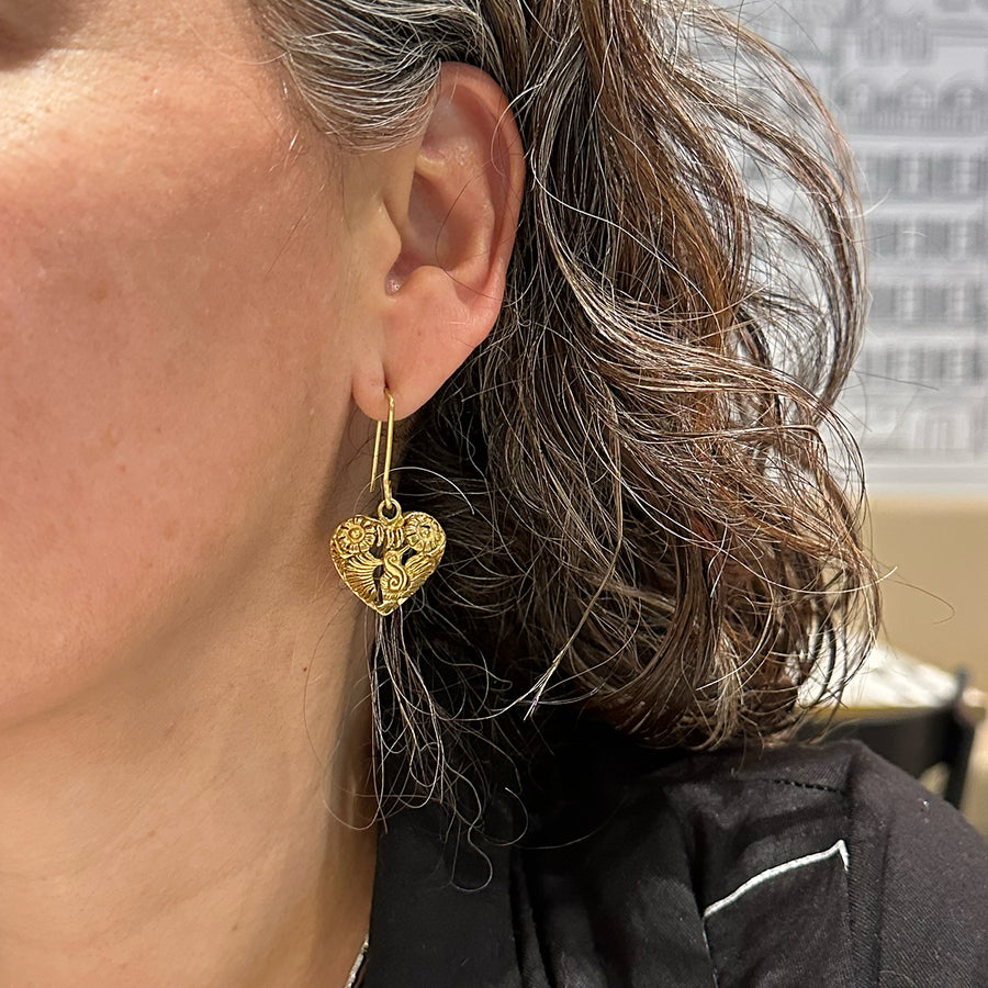 Aretes Corazon Colibri Plata Dorada