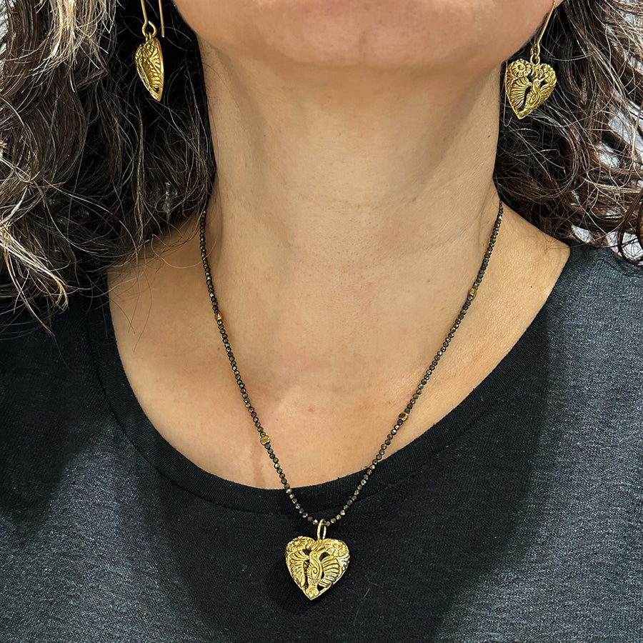 Dije Corazón Colibri Plata Dorada